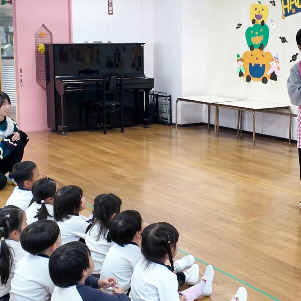 函館短大とヤマダイフーズプロセシングの協働で納豆の絵本を制作しました